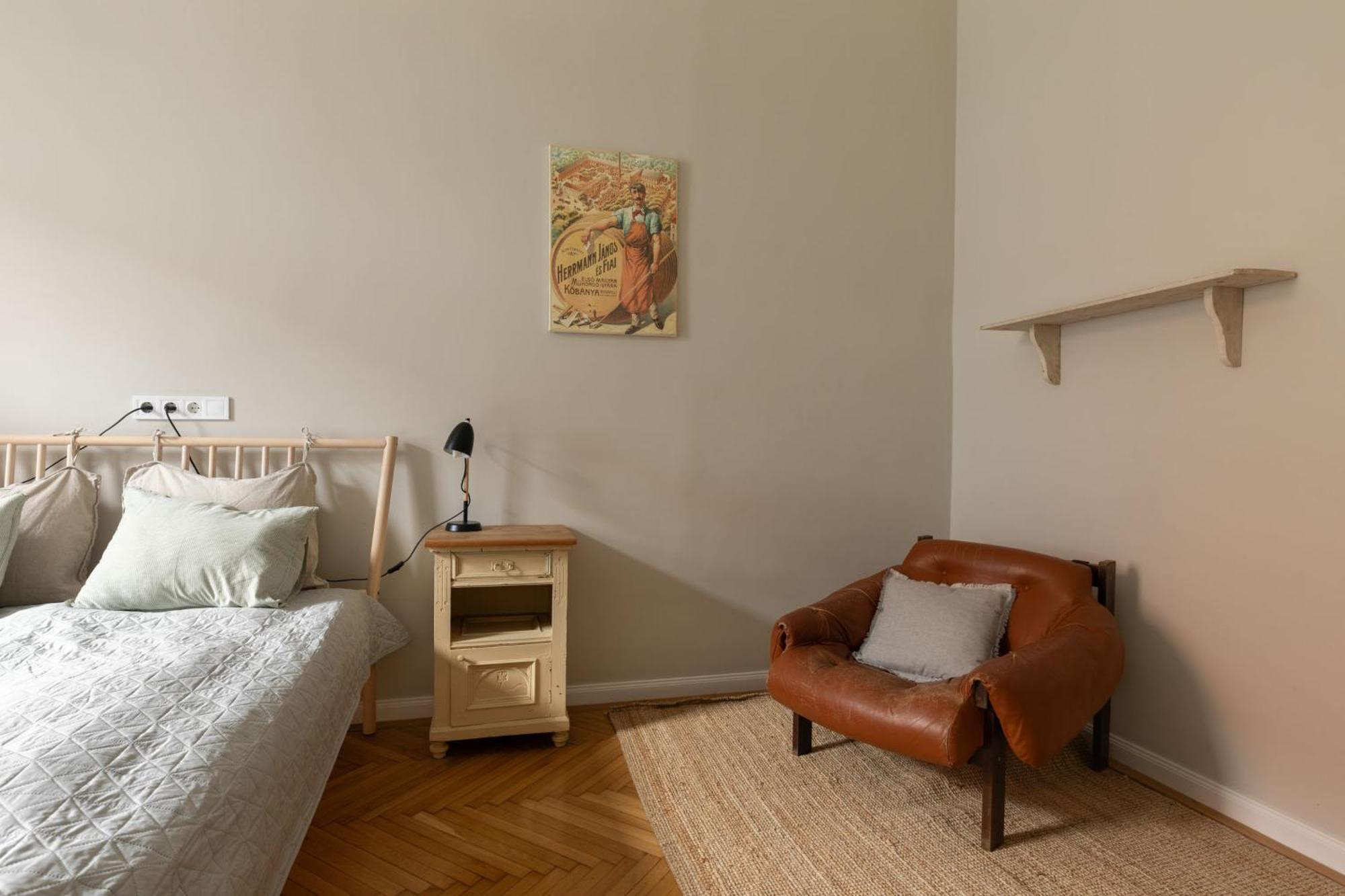 Budapestayz - Weiner * Budapest